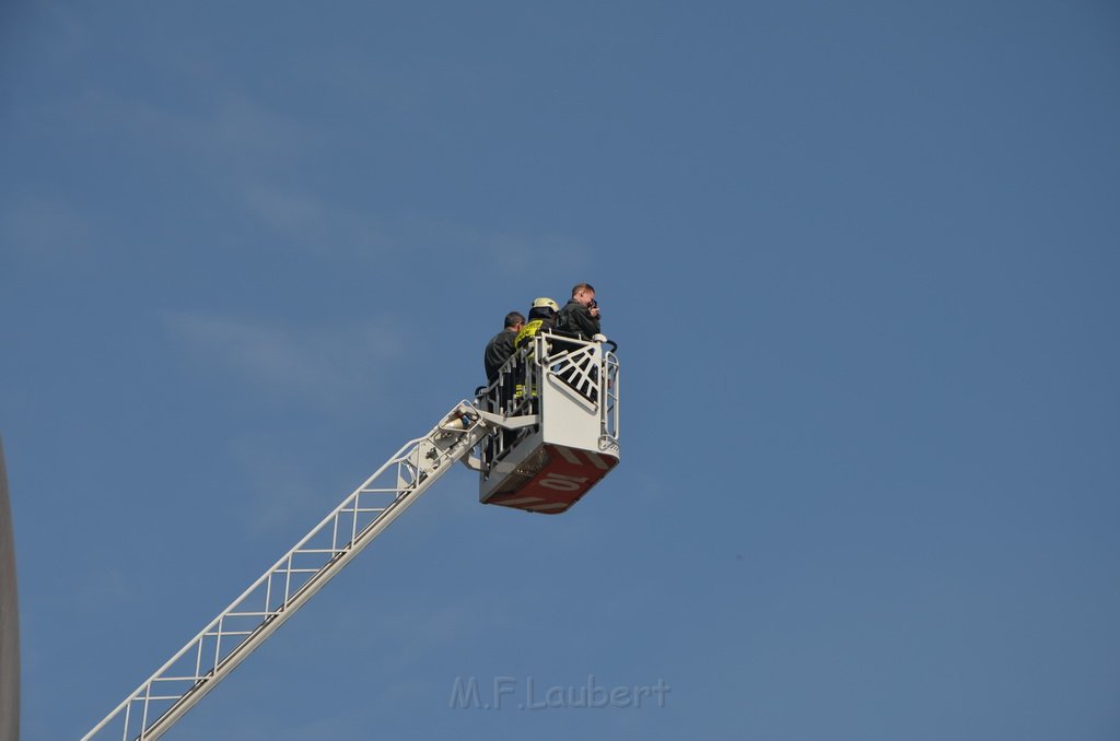 Grossfeuer Poco Lager Koeln Porz Gremberghoven Hansestr P1022.JPG - Miklos Laubert